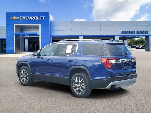 Certified 2023 GMC Acadia SLE w/ Driver Convenience Package image 3