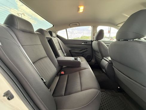 Used 2021 Nissan Altima 2.5 SV FWD image 29