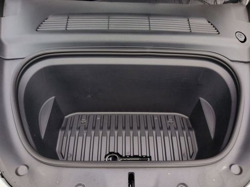 Used 2022 Tesla Model Y Performance image 26