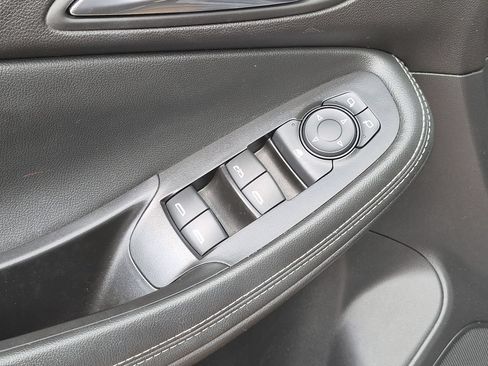 Used 2024 Buick Encore GX Preferred FWD image 8