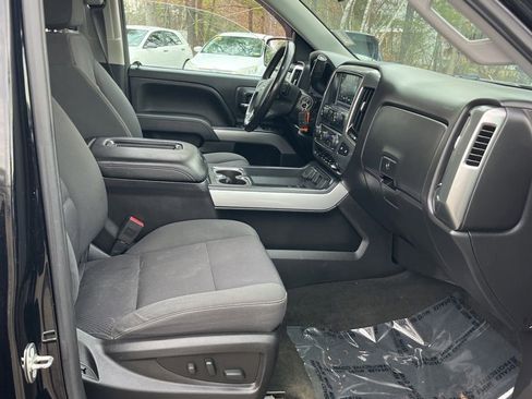 Used 2018 Chevrolet Silverado 1500 LT w/ All Star Edition image 6