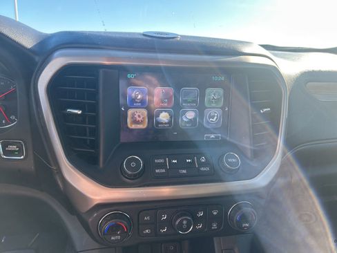 Used 2017 GMC Acadia Denali image 15