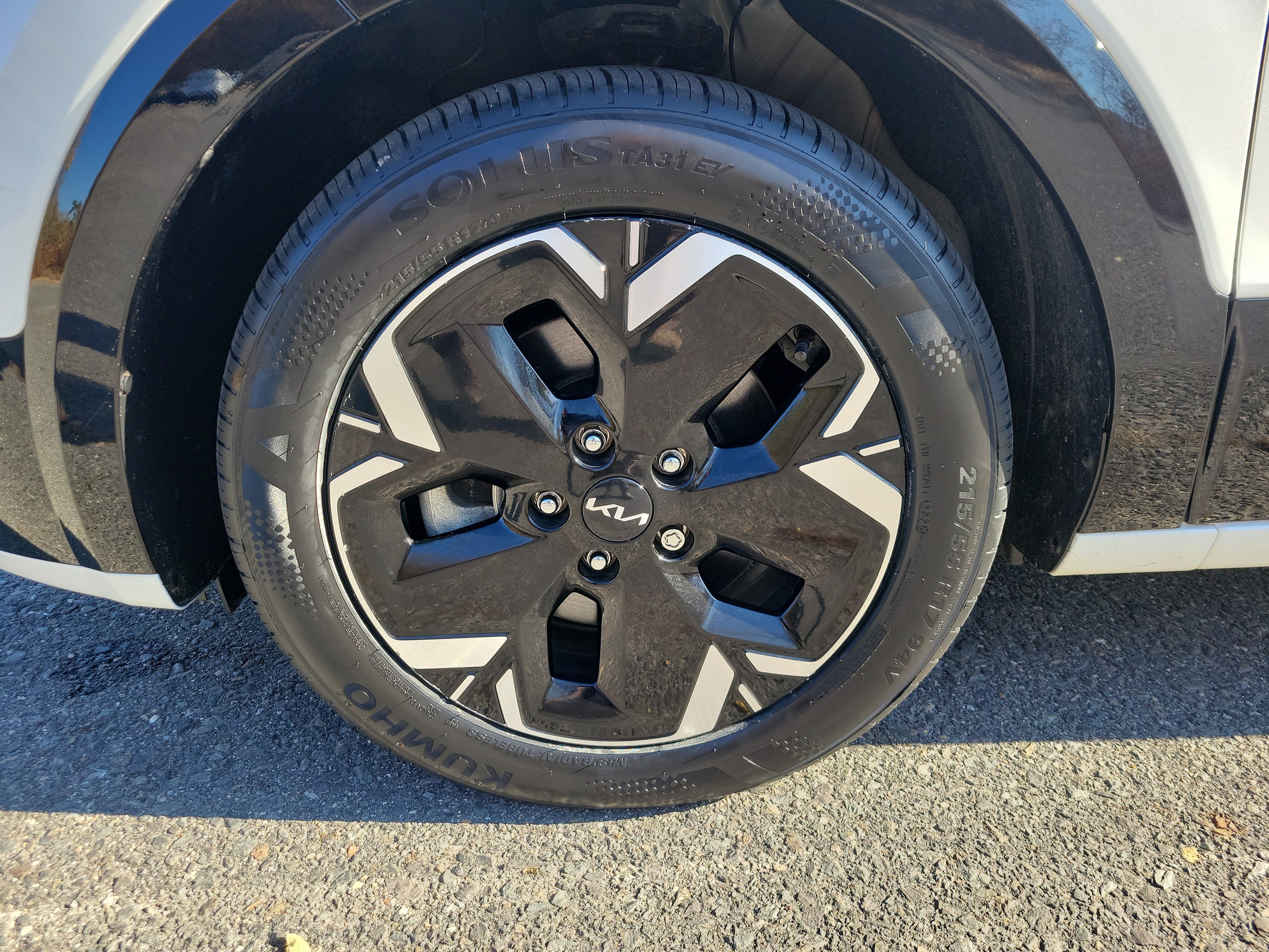 Used 2023 Kia Niro Wave w/ Wave Preserve Package FWD image 12