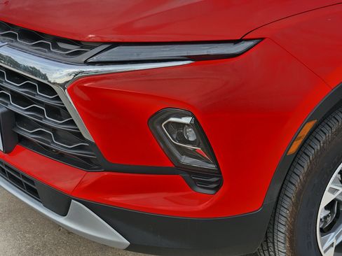 New 2025 Chevrolet Blazer LT w/ Convenience Package image 6