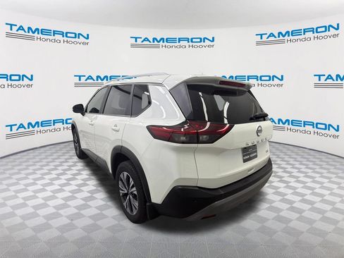 Used 2023 Nissan Rogue SV w/ SV Premium B Package FWD image 3