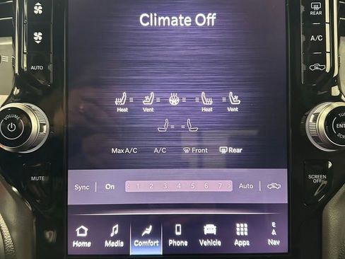 Used 2025 RAM 1500 Laramie image 28