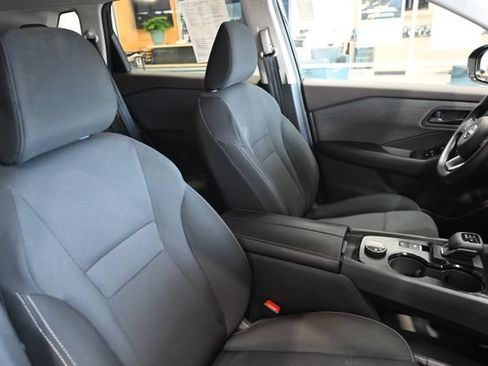 Used 2023 Nissan Rogue S AWD/4WD image 8