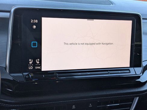 Used 2025 Volkswagen Atlas Cross Sport SE image 21