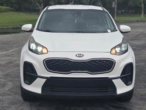 Used 2020 Kia Sportage LX image 11