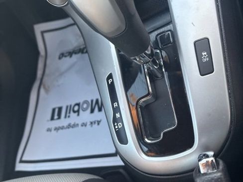 Used 2014 Chevrolet Cruze LS image 15