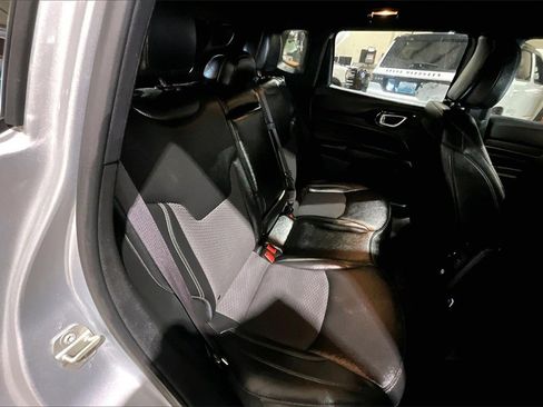 Used 2024 Jeep Compass Latitude w/ Altitude Special Edition image 22