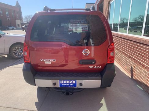 Used 2010 Nissan Xterra SE image 6