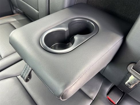 New 2026 Ford F250 Lariat w/ Black Appearance Package image 27