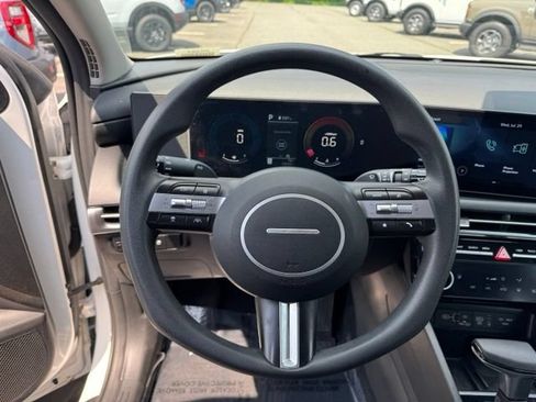 Used 2025 Hyundai Tucson SEL FWD image 20