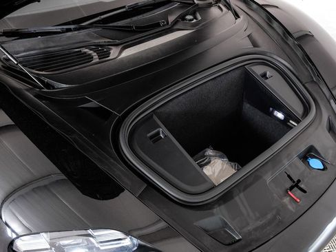 Used 2020 Porsche Taycan 4S image 52