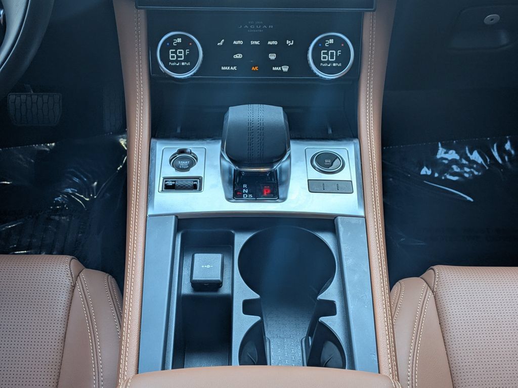 Certified 2026 Jaguar F-PACE R-Dynamic S AWD/4WD image 20