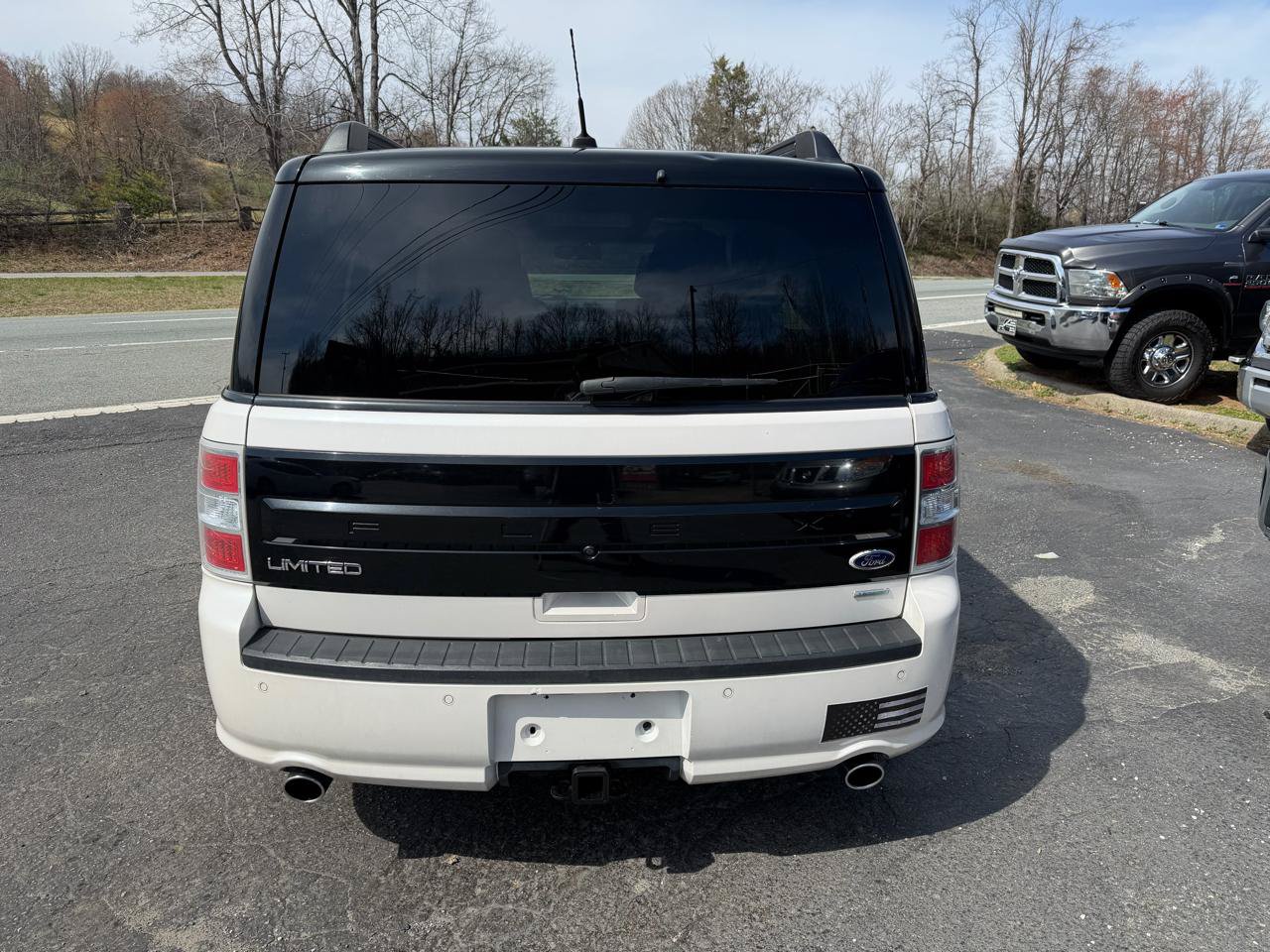Used 2016 Ford Flex Limited w/ Equipment Group 303A AWD/4WD image 6