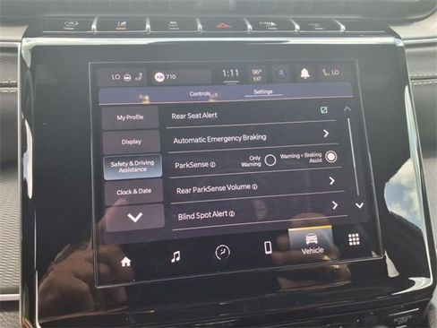 New 2025 Jeep Grand Cherokee Altitude image 7