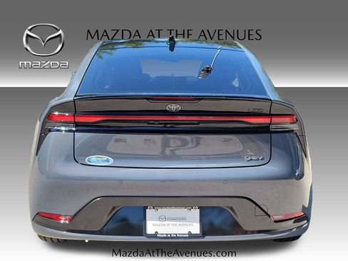 Used 2025 Toyota Prius Limited FWD image 7