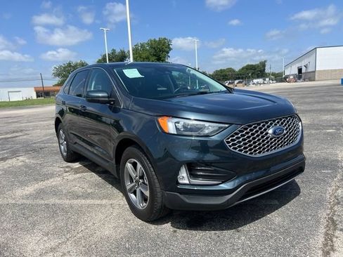 Used 2024 Ford Edge SEL w/ Convenience Package AWD/4WD image 2
