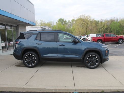 New 2026 Chevrolet Equinox RS FWD image 3