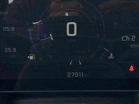 Used 2025 Chevrolet Equinox LT image 16