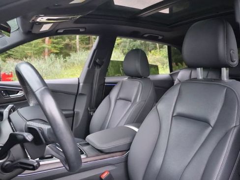 Used 2021 Audi Q8 Premium Plus AWD/4WD image 12