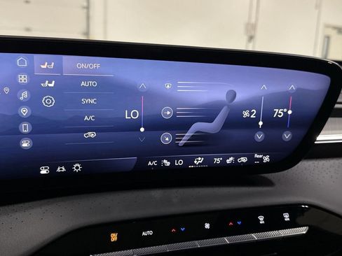 New 2025 Buick Enclave Avenir image 17