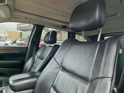 Used 2012 Jeep Grand Cherokee Limited image 31