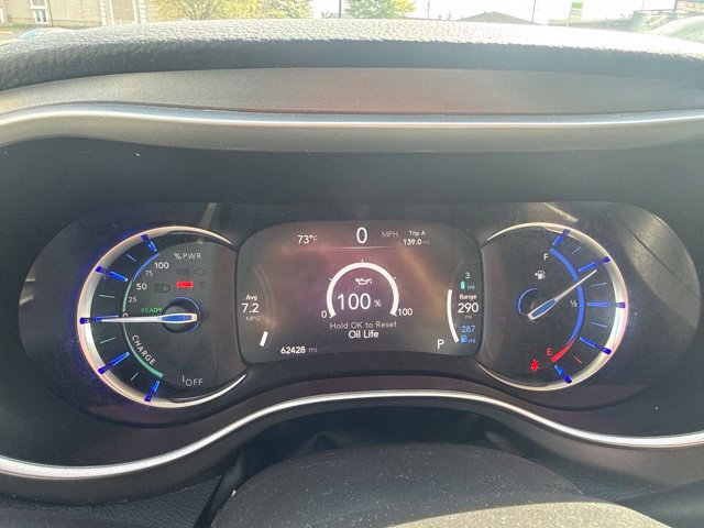 Used 2024 Chrysler Pacifica Limited FWD image 14