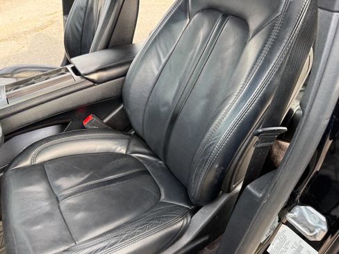 Used 2017 Lincoln MKZ Reserve FWD image 27