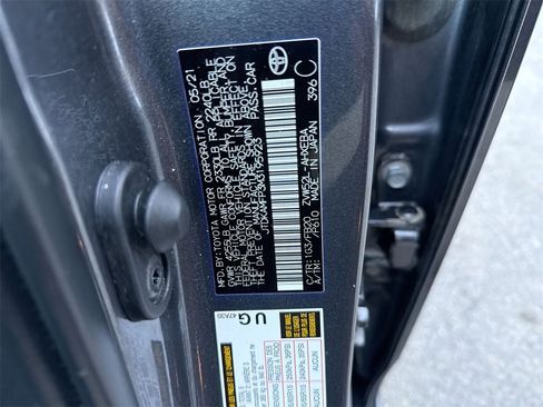 Used 2021 Toyota Prius Prime LE image 25