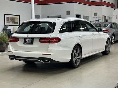 Used 2017 Mercedes-Benz E 400 E 400 4MATIC AWD 4dr Wagon image 2