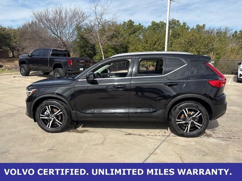 Certified 2025 Volvo XC40 B5 Core image 8