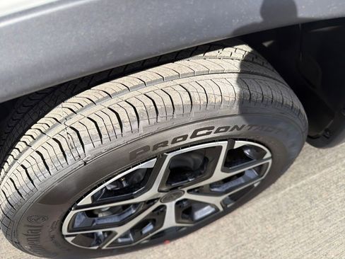 New 2026 Jeep Compass Limited image 32