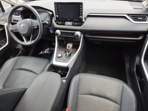 Used 2022 Toyota RAV4 Limited AWD/4WD image 29