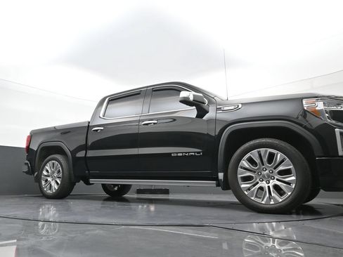 Used 2021 GMC Sierra 1500 Denali w/ Denali Ultimate Package AWD/4WD image 21
