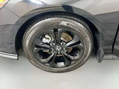 Certified 2025 Honda Accord SE image 31