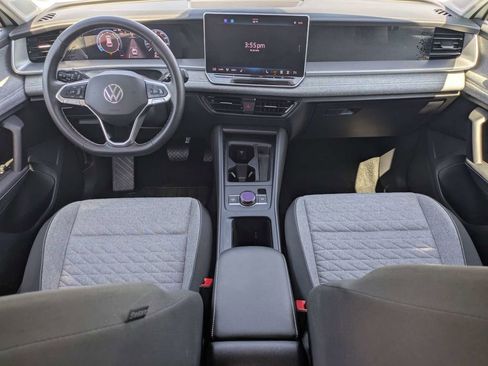 Certified 2025 Volkswagen Tiguan S FWD image 2