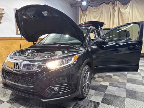 Used 2022 Honda HR-V EX image 11