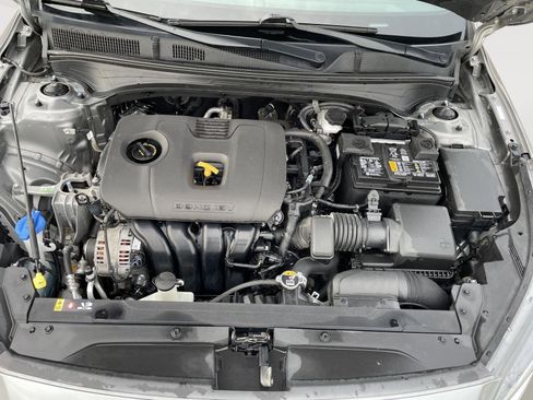 Used 2022 Kia Forte GT-Line w/ GT-Line Technology Package FWD image 17