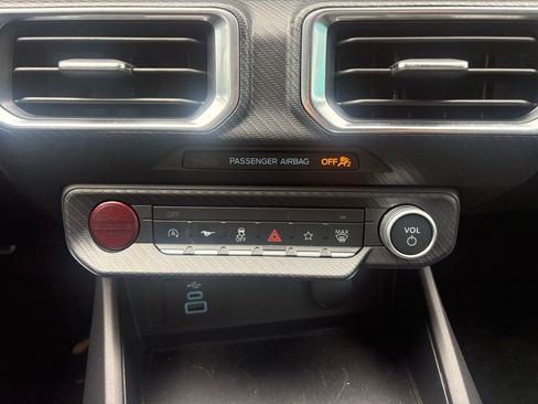 Used 2025 Ford Mustang Premium RWD image 19