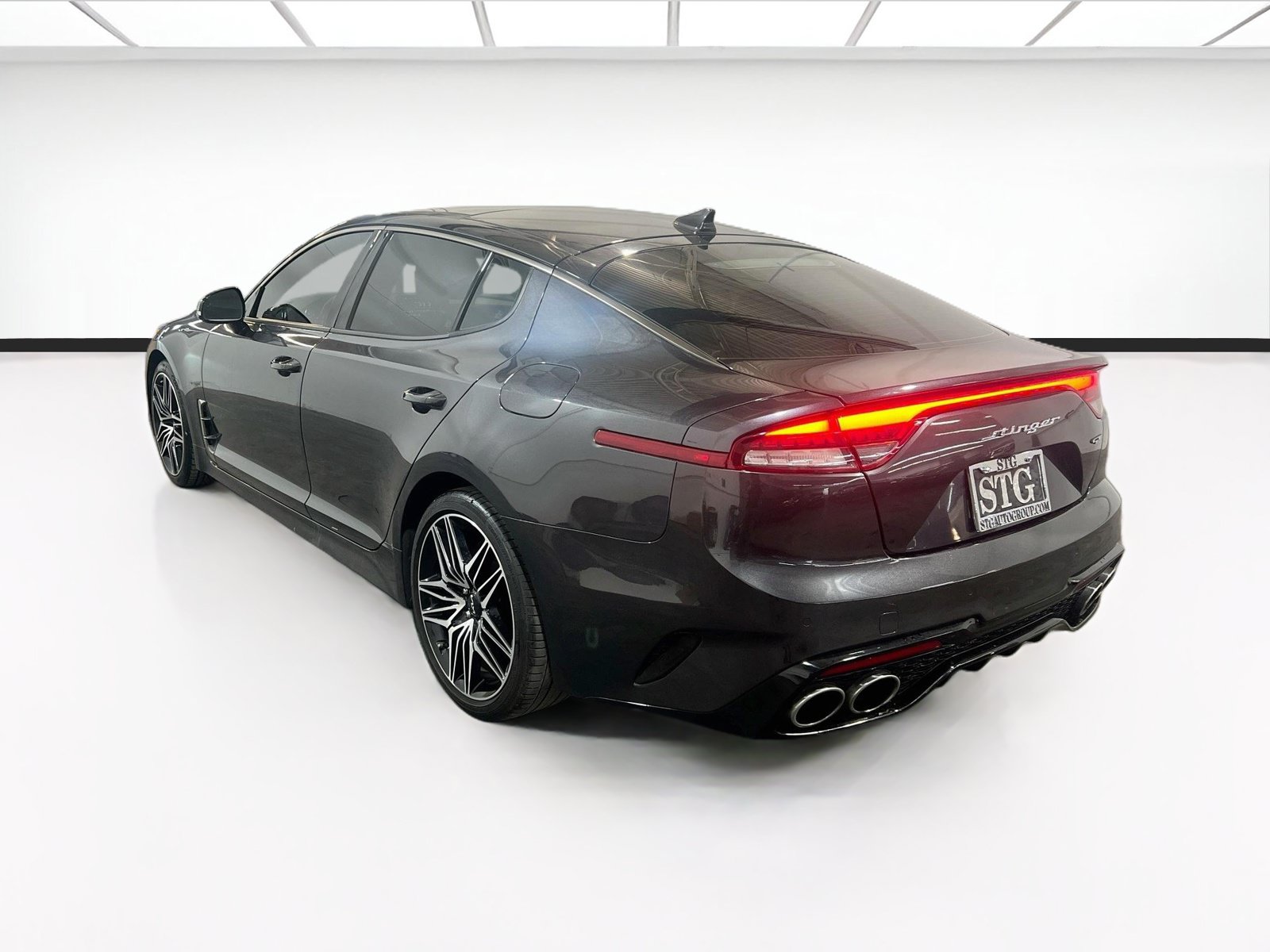 Used 2022 Kia Stinger GT1 w/ Red Interior Color Package RWD image 6