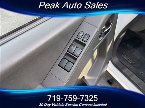 Used 2018 Nissan Frontier PRO-4X image 13