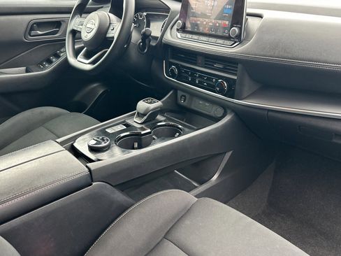 Certified 2024 Nissan Rogue S image 16