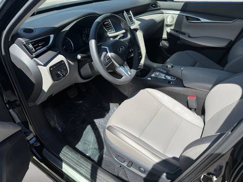 Used 2024 INFINITI QX50 Luxe image 17