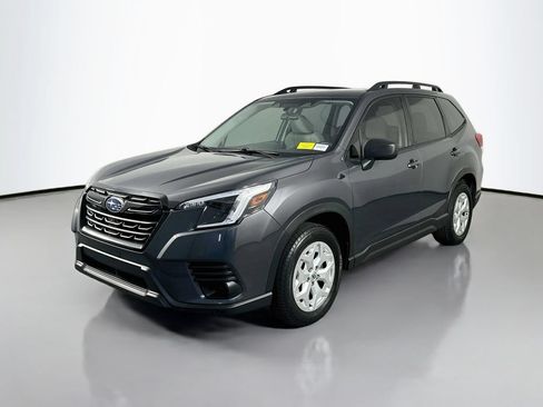 Used 2023 Subaru Forester AWD/4WD image 3