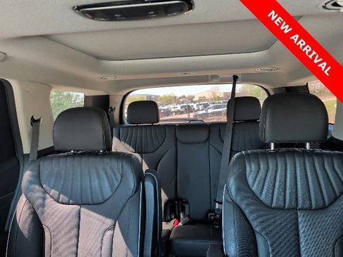 Used 2023 Hyundai Palisade Limited image 29
