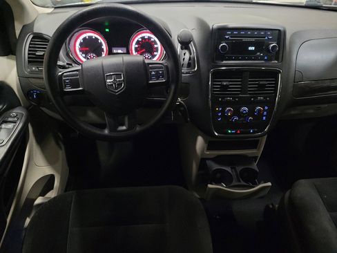 Used 2016 Dodge Grand Caravan SE w/ Quick Order Package 29E SE FWD image 22
