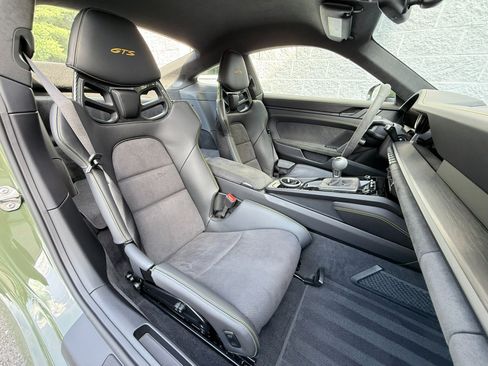 Used 2024 Porsche 911 Carrera GTS RWD image 45